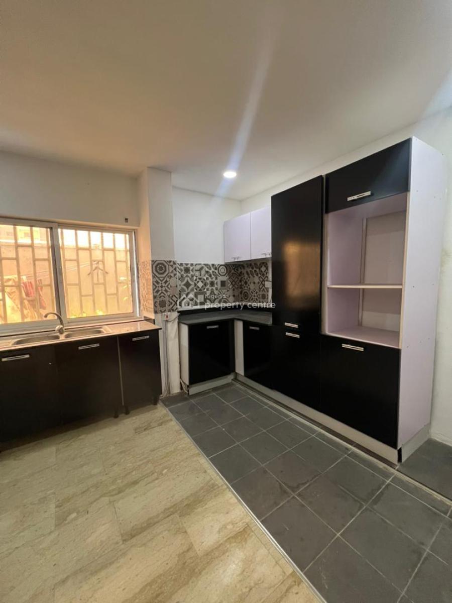 Lovely Spacious 2 Bedroom Apartment in a Secure Estate, Victoria Island (vi), Lagos, Flat / Apartment for Rent