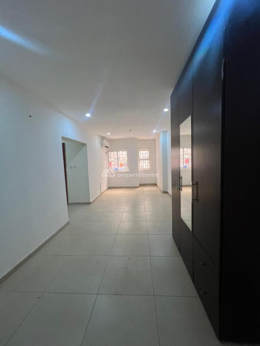 Lovely Spacious 2 Bedroom Apartment in a Secure Estate, Victoria Island (vi), Lagos, Flat / Apartment for Rent