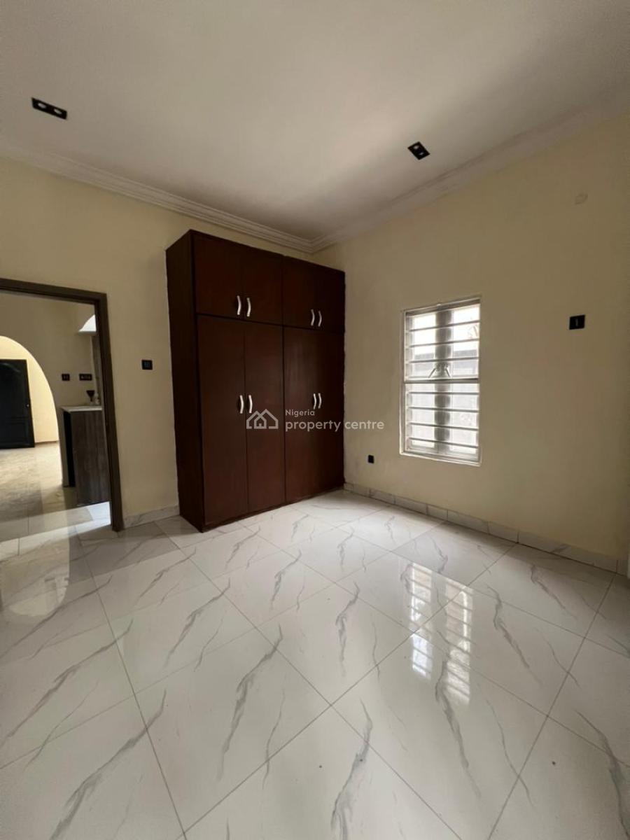 Exquisite Spacious 3 Bedroom Detached Bungalow in a Secure Estate, Abraham Adesanya, Ajah, Lagos, Detached Bungalow for Rent