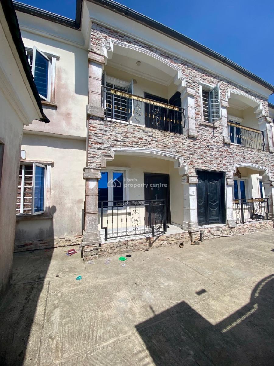 Built on 820sqm: Distressed Rate for a Block of Flat with Extra Space, Alatise, Ibeju Lekki, Lagos, Block of Flats for Sale