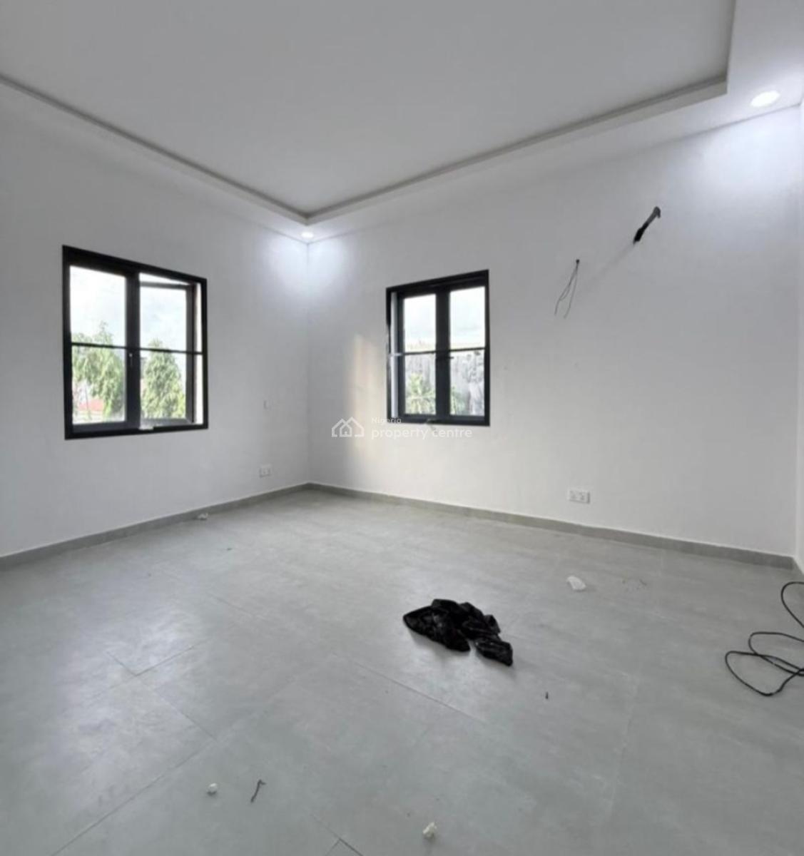 Fully Serviced 2bedroom Apartment, Lekki Phase 1, Lekki, Lagos, Flat / Apartment for Rent