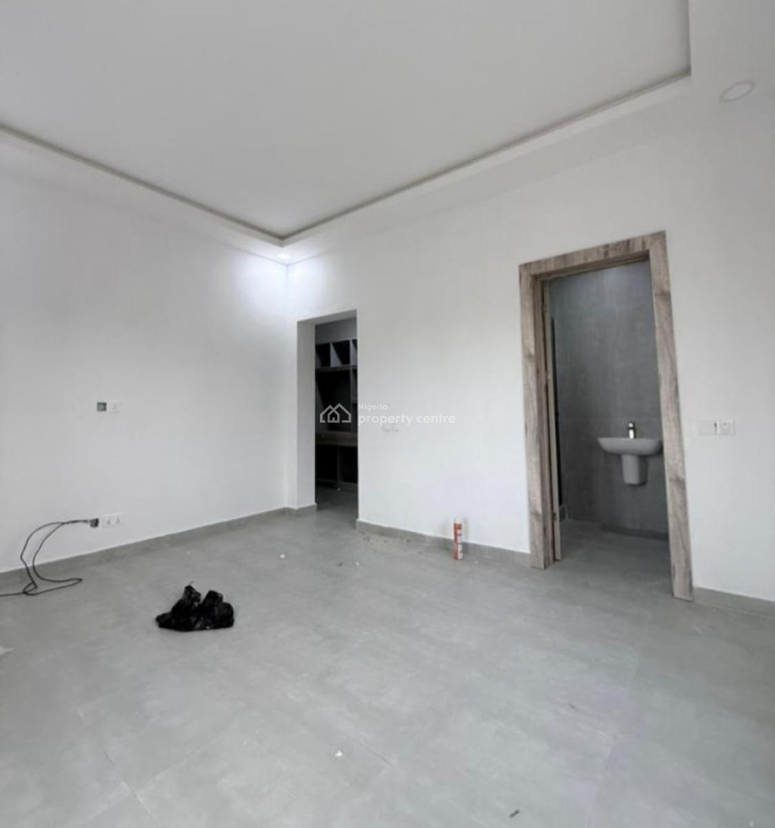 Fully Serviced 2bedroom Apartment, Lekki Phase 1, Lekki, Lagos, Flat / Apartment for Rent