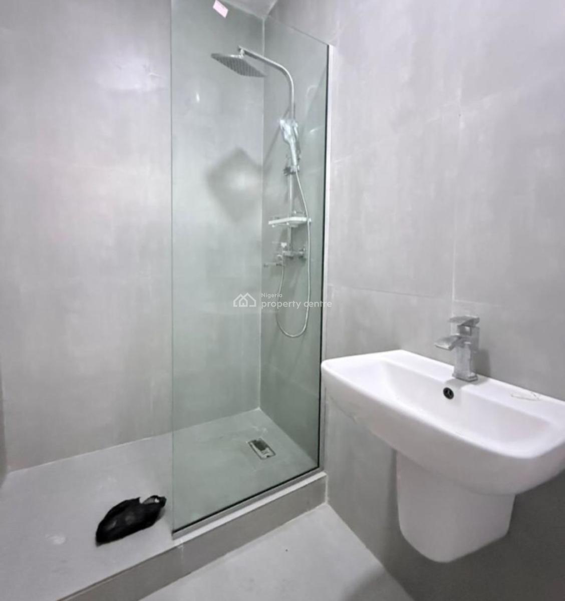 Fully Serviced 2bedroom Apartment, Lekki Phase 1, Lekki, Lagos, Flat / Apartment for Rent