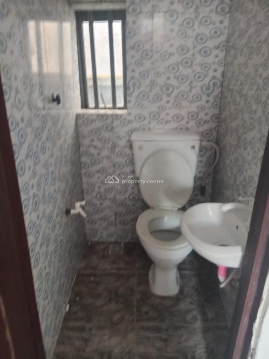 Self Contain Close to Estate Gate Upstairs, Badore, Ajah, Lagos, House for Rent