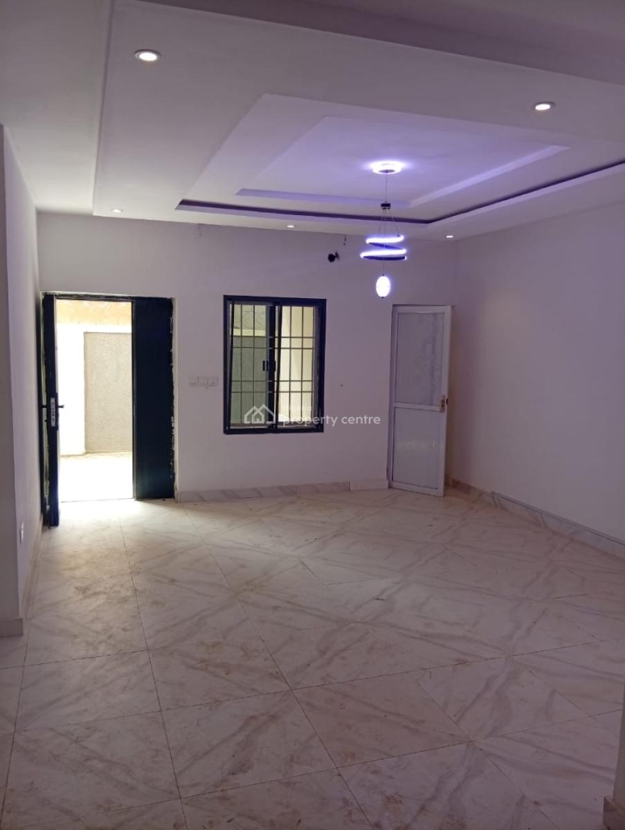Modern Standard 2 Bedroom Apartment with 3 Toilets & Steady Electricity, Fo1 Layout, Kubwa, Abuja, House for Rent