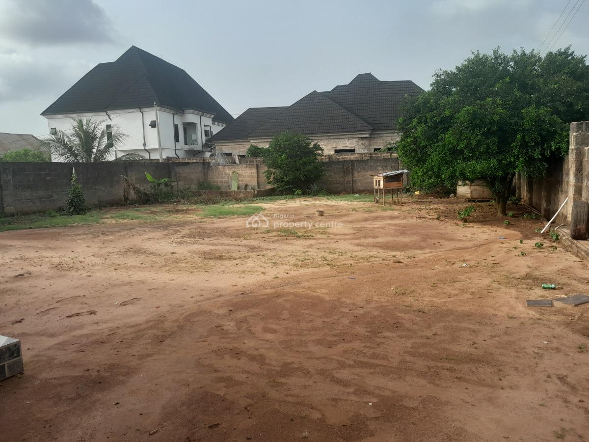 3 Masters Bedrooms Bungalow with Pop Ceiling 120ft By 80ft Land, Aruogba Community, Off Airport Road, Gra, Benin, Oredo, Edo, Terraced Bungalow for Sale