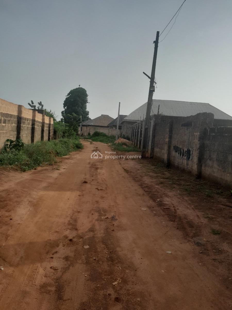 3 Masters Bedrooms Bungalow with Pop Ceiling 120ft By 80ft Land, Aruogba Community, Off Airport Road, Gra, Benin, Oredo, Edo, Terraced Bungalow for Sale