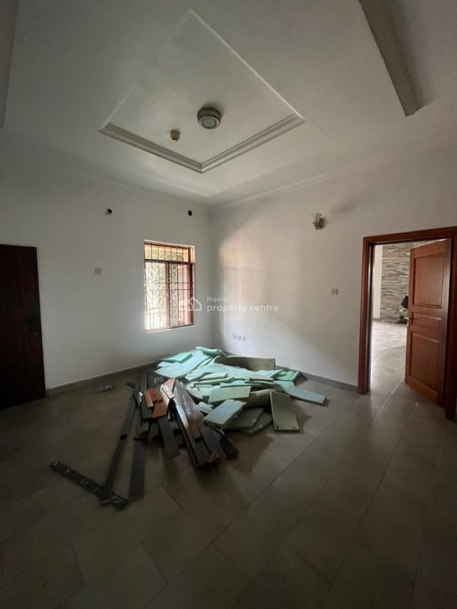 Luxury 5 Bedroom Commercial Duplex, Lekki Phase 1, Lekki, Lagos, Office Space for Rent