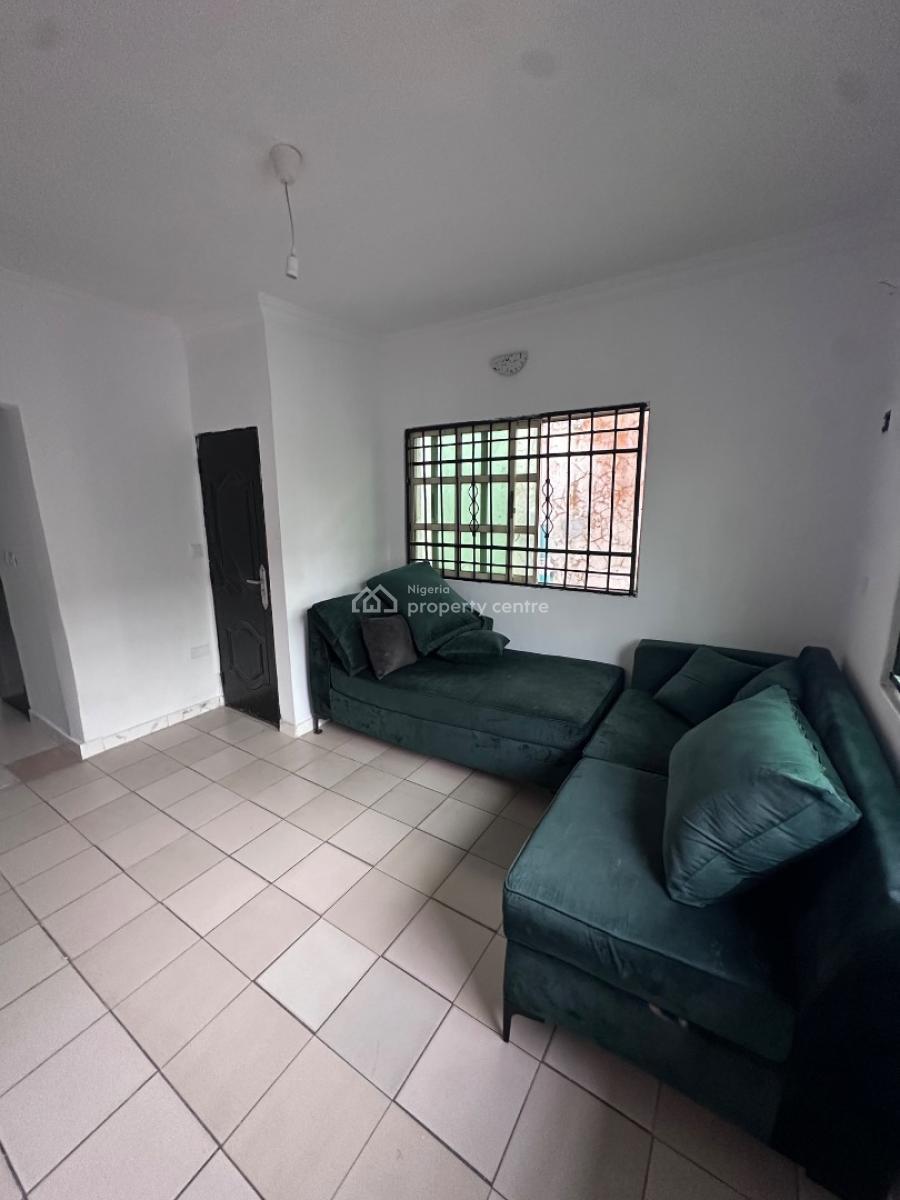 Spacious Room and Parlor Upstairs, No 9, Sliver Crest School Road, Igbo Efon, Lekki, Lagos, Flat / Apartment for Rent