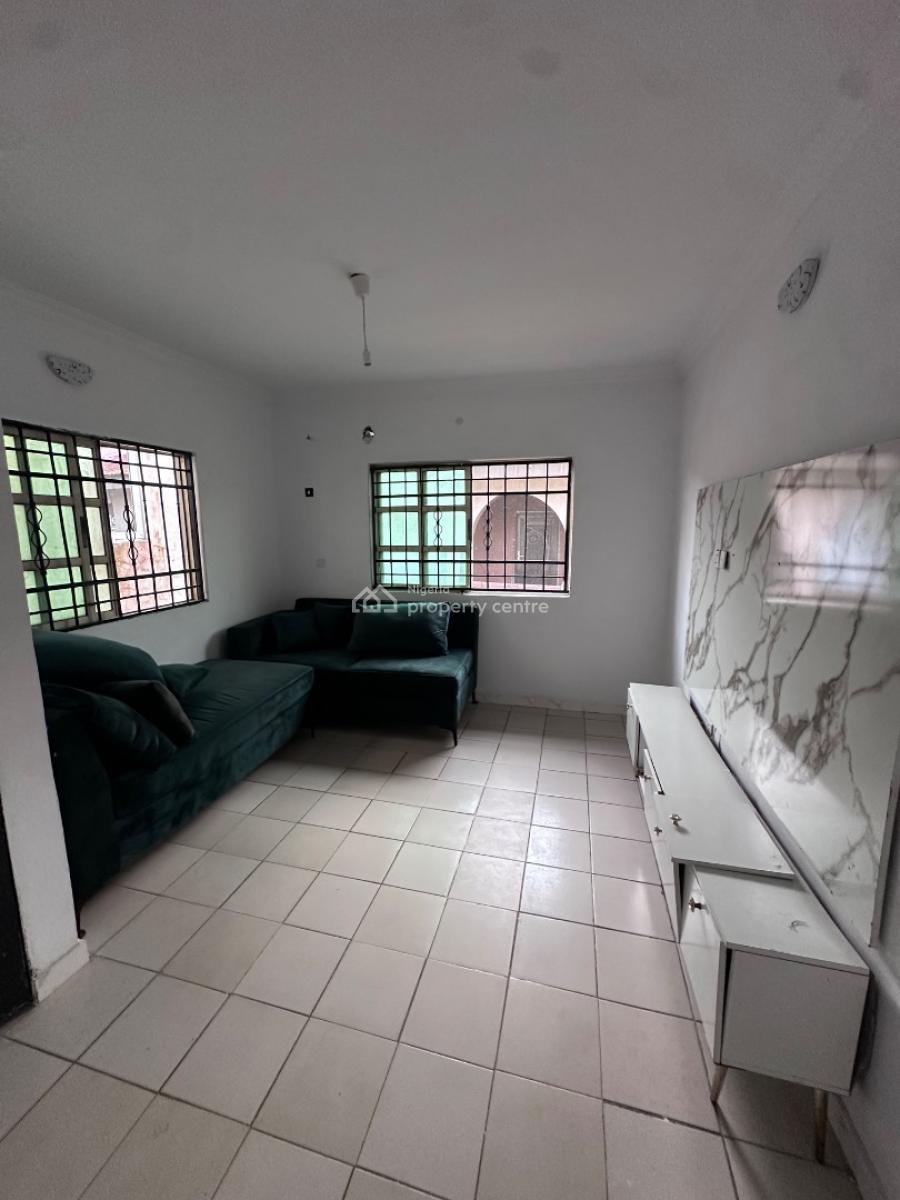 Spacious Room and Parlor Upstairs, No 9, Sliver Crest School Road, Igbo Efon, Lekki, Lagos, Flat / Apartment for Rent