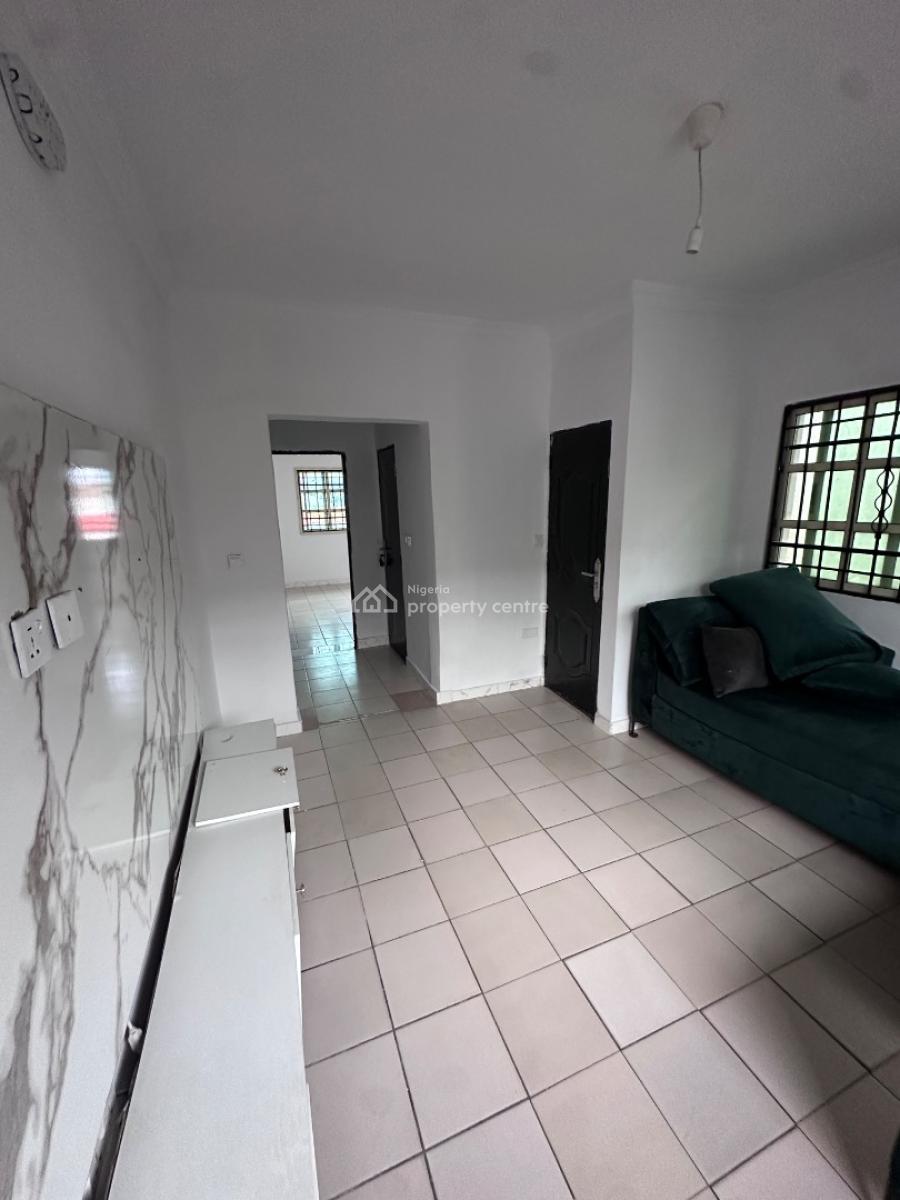 Spacious Room and Parlor Upstairs, No 9, Sliver Crest School Road, Igbo Efon, Lekki, Lagos, Flat / Apartment for Rent