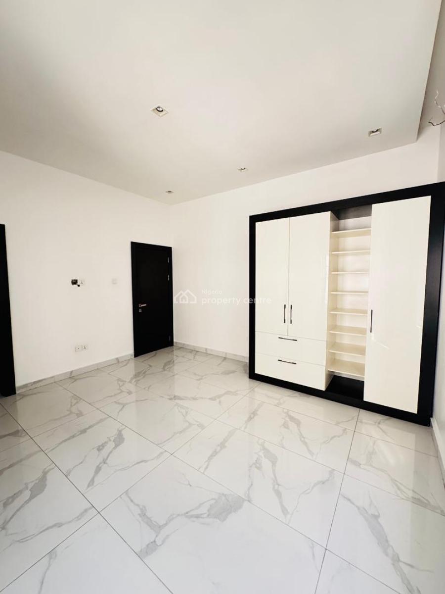 Neat and Spacious with a B Q in Serene Environment, Osapa, Lekki, Lagos, Semi-detached Duplex for Rent