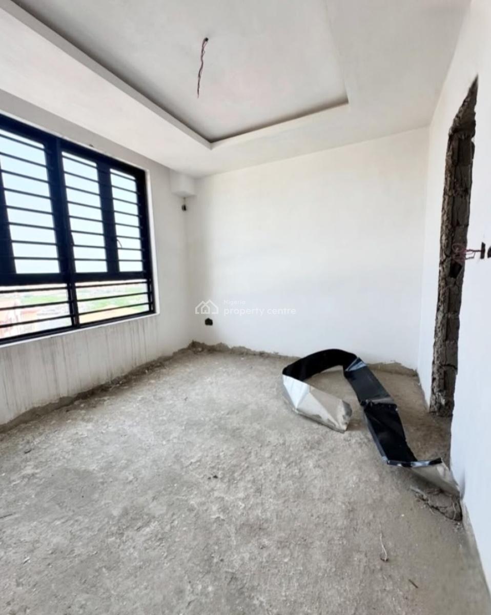 3 Bedroom Apartment, Maryland, Lagos, Block of Flats for Sale