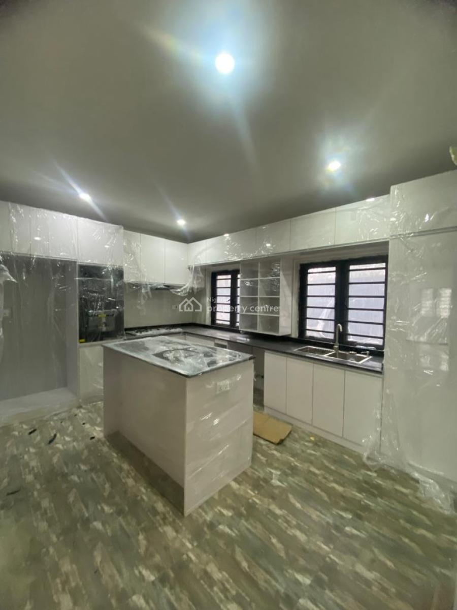 Luxury 3 Bedroom Apartment, Ikota, Lekki, Lagos, Flat / Apartment for Sale