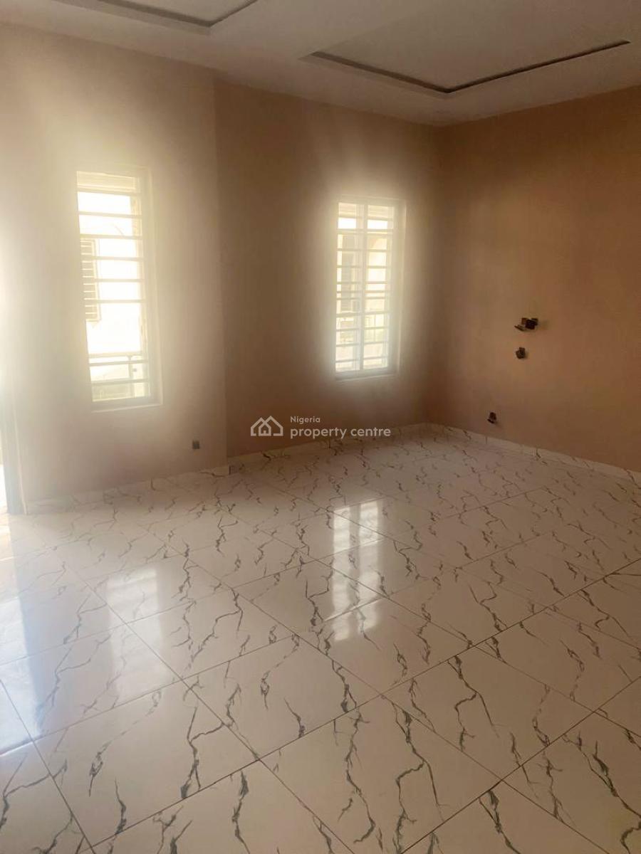 a Lovely Masters Bedroom with Swimming Pool, Lekki, Lagos, Flat / Apartment for Rent