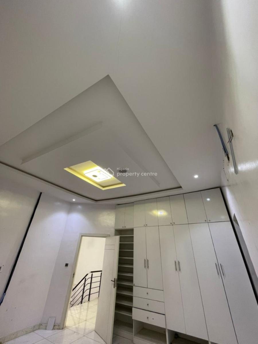 Very Clean Master Bedroom in a Shared Apartment Upstairs, Lekki County Homes, Ikota, Lekki, Lagos, Flat / Apartment for Rent