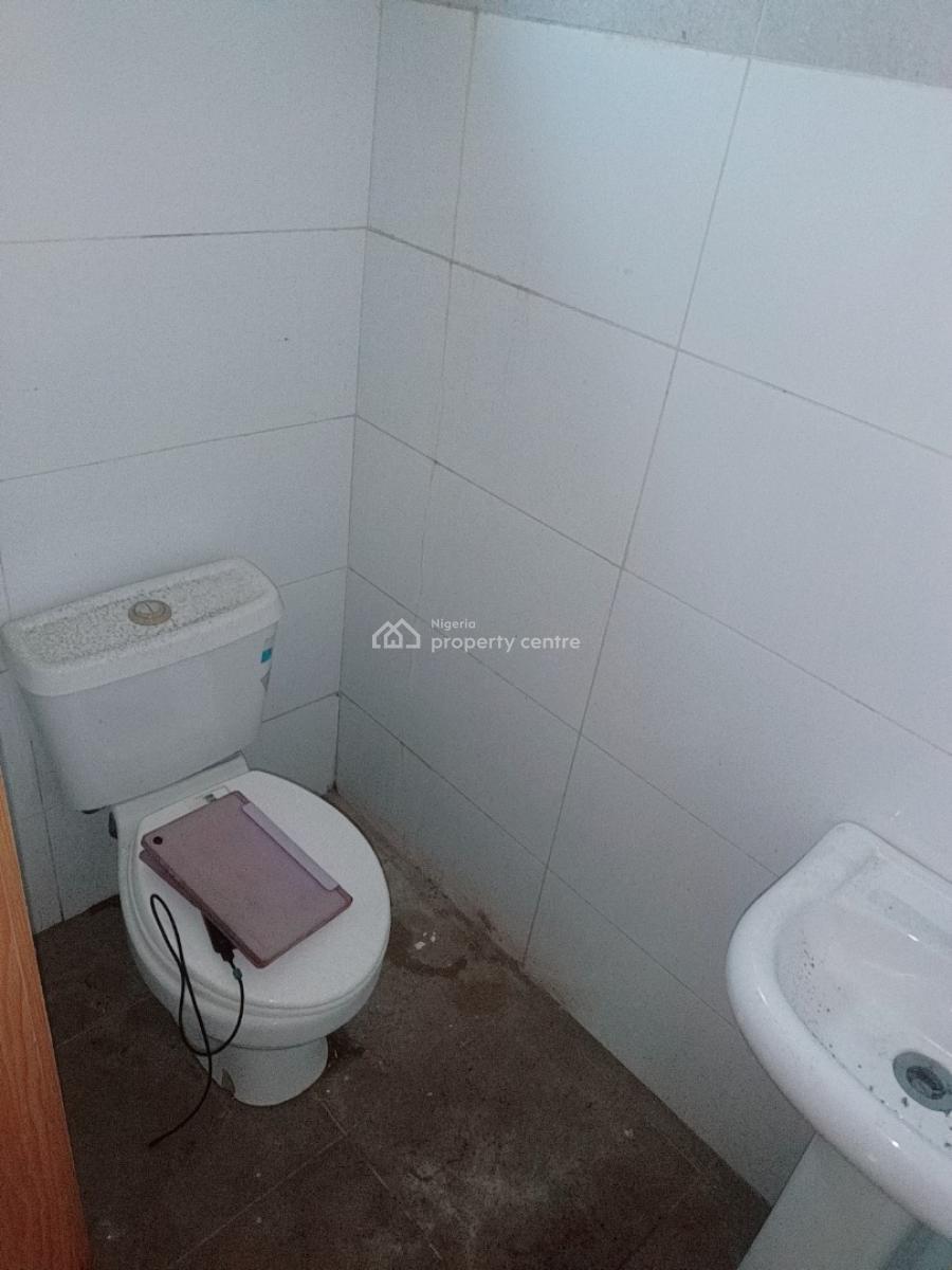 Spacious 2 Bedroom Apartment, Goodnews Estate, Sangotedo, Ajah, Lagos, Flat / Apartment for Rent
