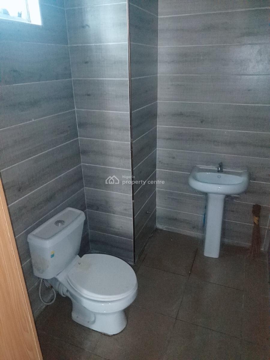 Spacious 2 Bedroom Apartment, Goodnews Estate, Sangotedo, Ajah, Lagos, Flat / Apartment for Rent