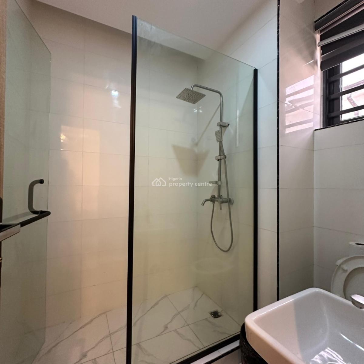 Spacious 2 Bedroom Apartment, Lekki Phase 2, Lekki, Lagos, Self Contain (single Rooms) for Sale