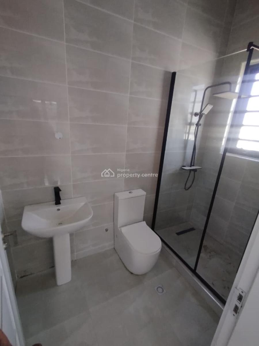 Brand New Luxury 3 Bedrooms Flats with Room Bq, Lekki Phase 1, Lekki, Lagos, Flat / Apartment for Rent