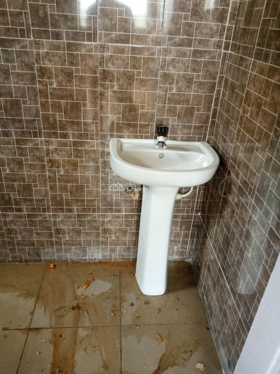 Well Finished Two Bedroom Apartment, Makun City, Magboro, Ogun, Flat / Apartment for Sale