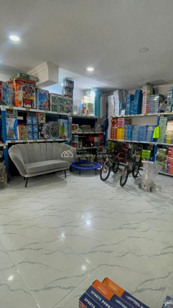 4 Bedroom Semi-detached Duplex with Bq, Victoria Island (vi), Lagos, Commercial Property for Rent