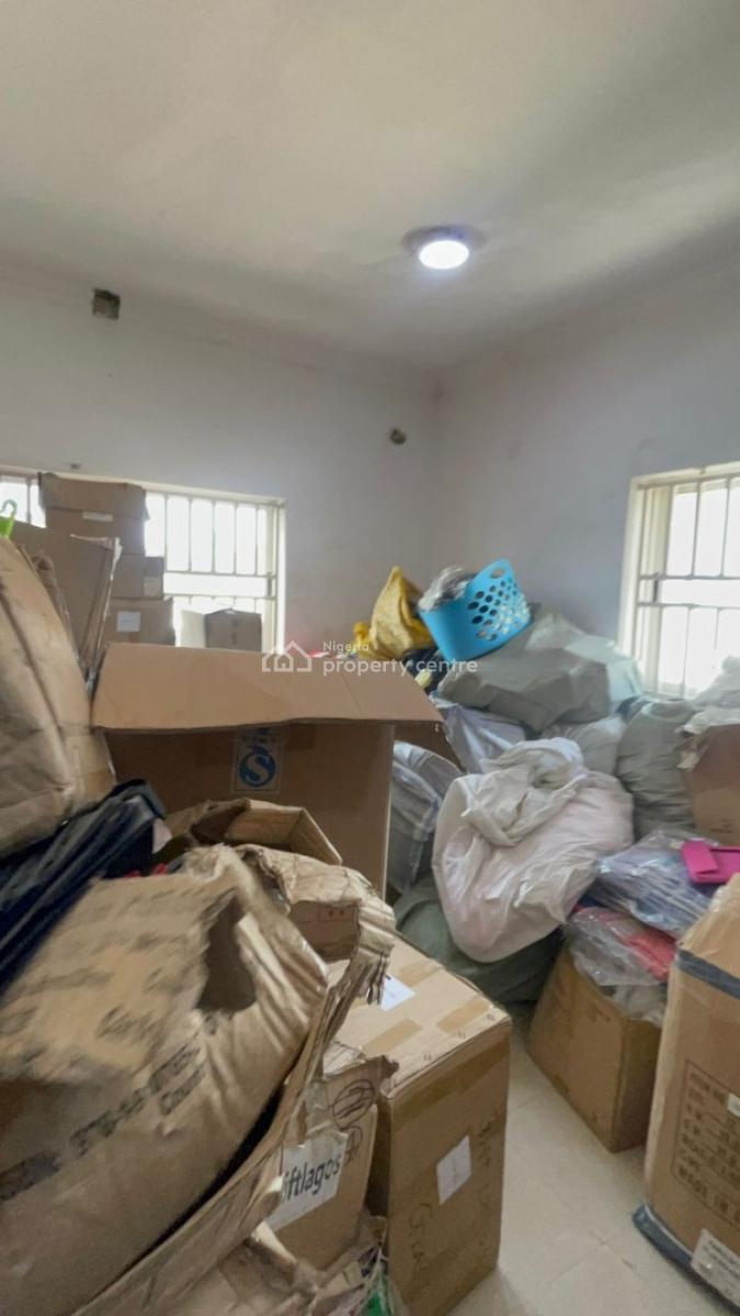 4 Bedroom Semi-detached Duplex with Bq, Victoria Island (vi), Lagos, Commercial Property for Rent