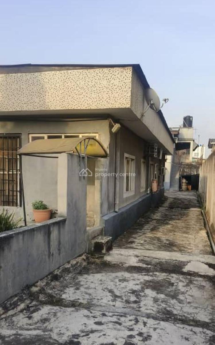 800sqm.with Bungalow, Off Ajao Road, Adeniyi Jones, Ikeja, Lagos, Residential Land for Sale