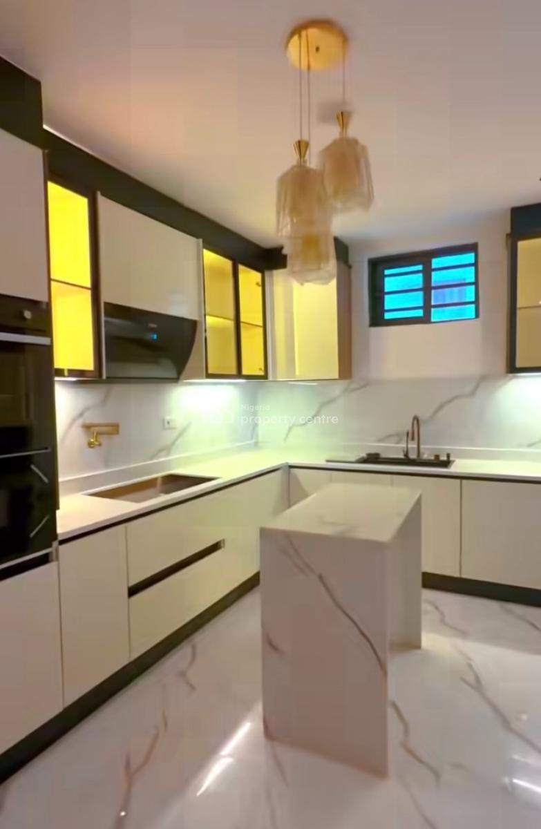 Luxury 2-bedroom Apartment, Lekki Phase 1, Lekki, Lagos, Flat / Apartment for Sale