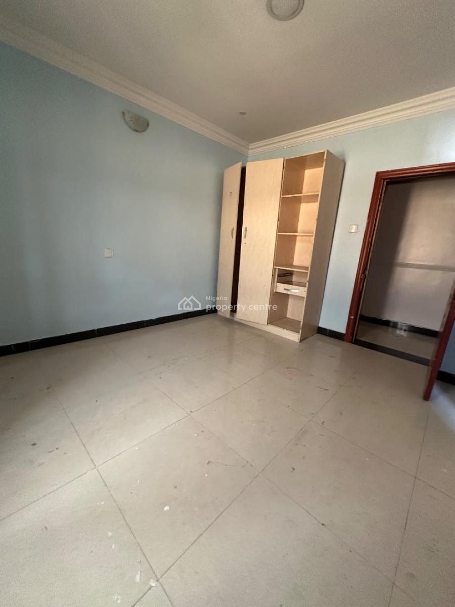 Specious 3bedroom Apartment with a Room Bq, Bera Estate Chevron, Lekki, Lagos, Flat / Apartment for Rent