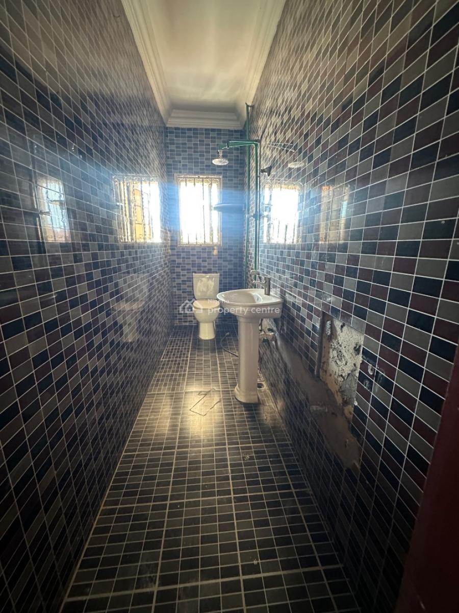 Specious 3bedroom Apartment with a Room Bq, Bera Estate Chevron, Lekki, Lagos, Flat / Apartment for Rent