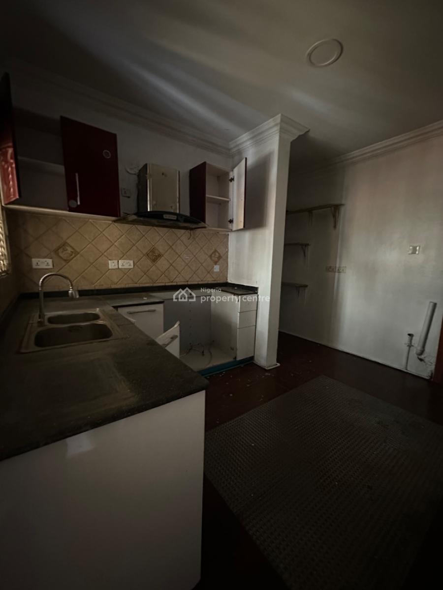 Specious 3bedroom Apartment with a Room Bq, Bera Estate Chevron, Lekki, Lagos, Flat / Apartment for Rent