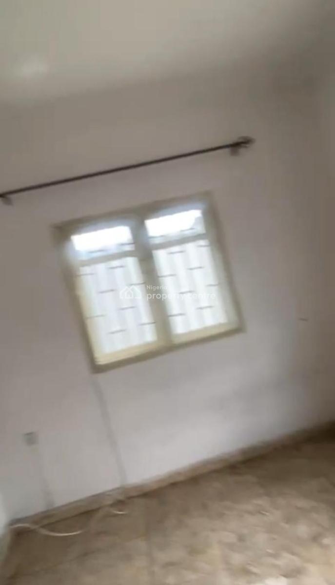 Lovely 2 Bedroom Flat, Ayepe Street Off Dosumu Street Itire, Surulere, Lagos, Flat / Apartment for Rent
