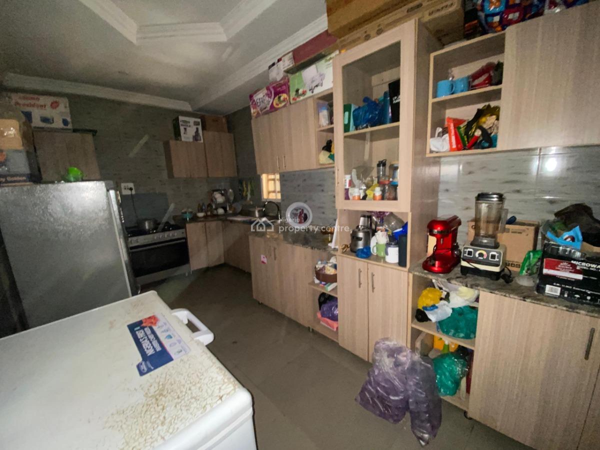 Spacious 3 Bedroom Apartment, Idu Industrial, Abuja, Flat / Apartment for Sale