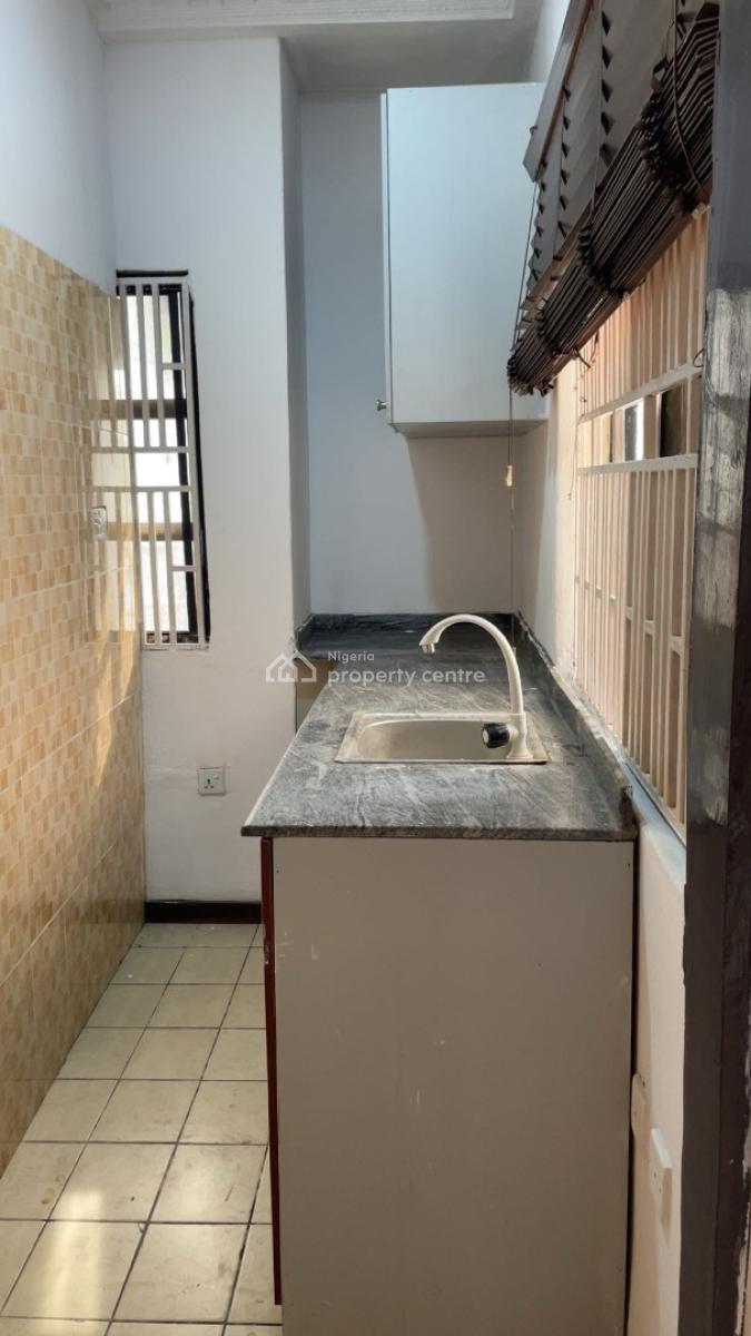 Luxury Room Self Contain, Lekki Phase 1, Lekki, Lagos, Self Contain (single Rooms) for Rent