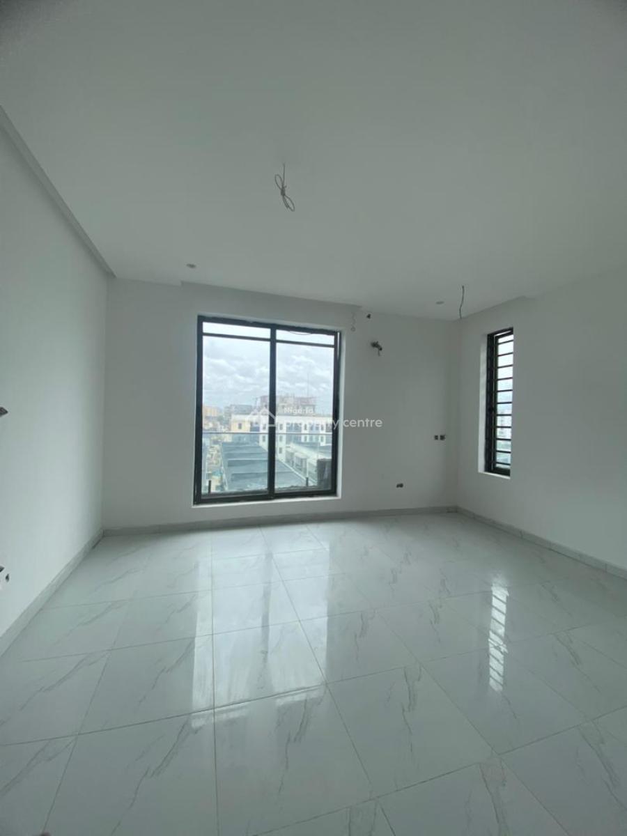 2 Bedroom Apartment, Freedom Way, Lekki Phase 1, Lekki, Lagos, Flat / Apartment for Sale