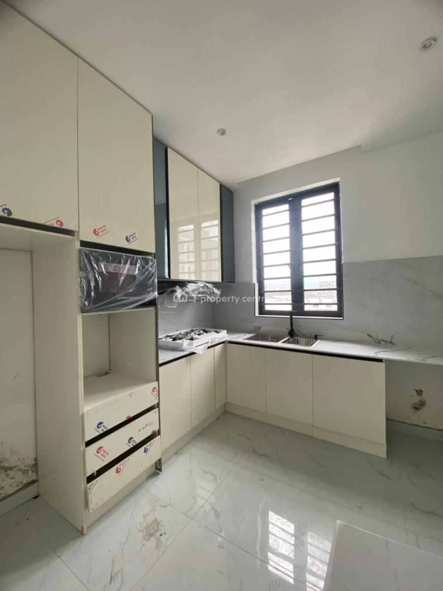 2 Bedroom Apartment, Freedom Way, Lekki Phase 1, Lekki, Lagos, Flat / Apartment for Sale