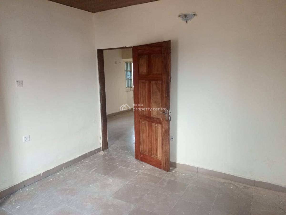 Pay and Pack in Spacious Mini Flat Upstairs with 2 Toilets, Imalete Alafia, Ibeju Lekki, Lagos, Mini Flat (room and Parlour) for Rent