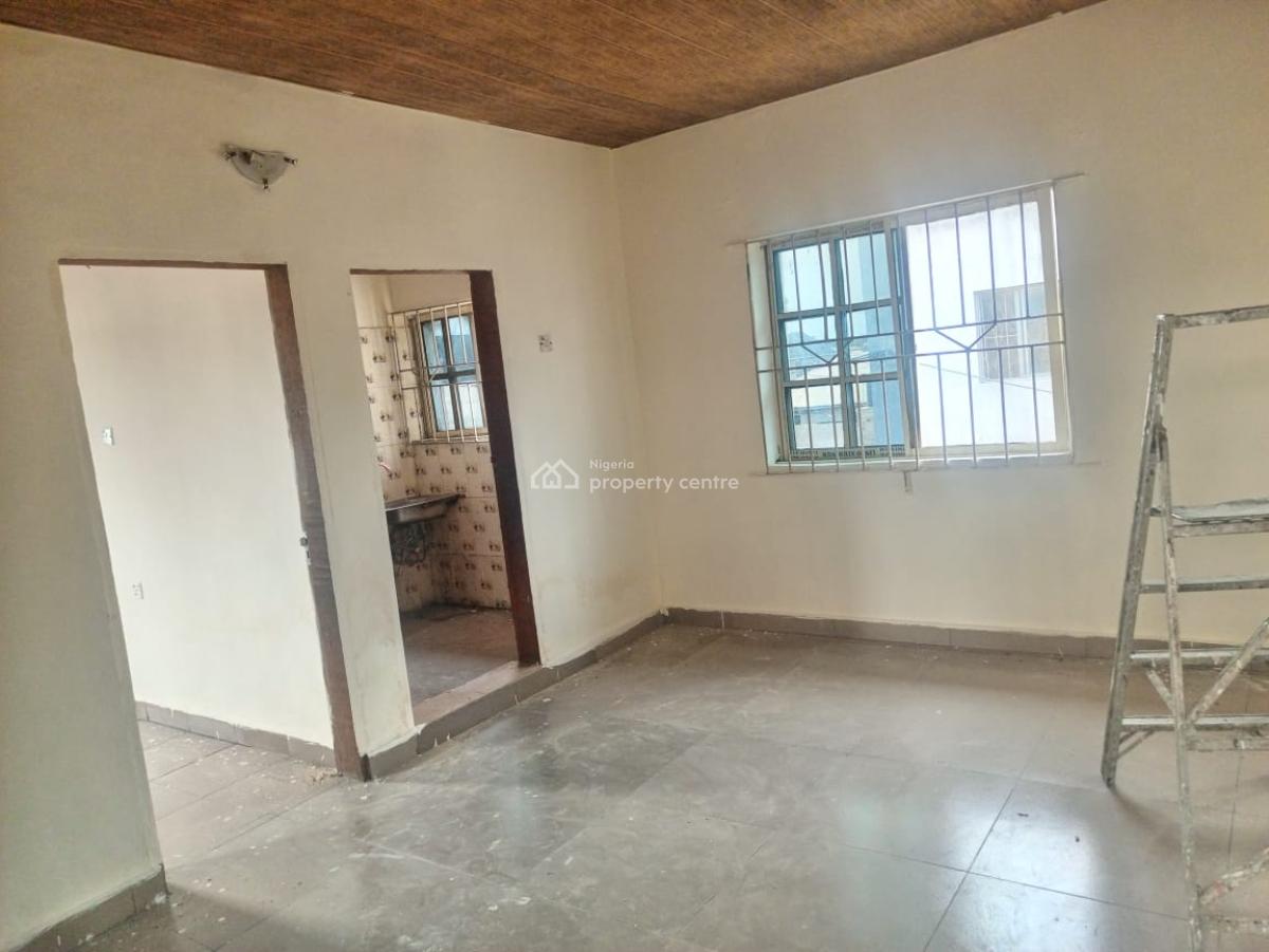 Pay and Pack in Spacious Mini Flat Upstairs with 2 Toilets, Imalete Alafia, Ibeju Lekki, Lagos, Mini Flat (room and Parlour) for Rent