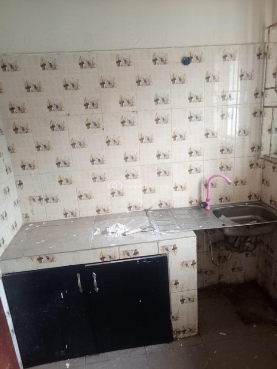 Pay and Pack in Spacious Mini Flat Upstairs with 2 Toilets, Imalete Alafia, Ibeju Lekki, Lagos, Mini Flat (room and Parlour) for Rent