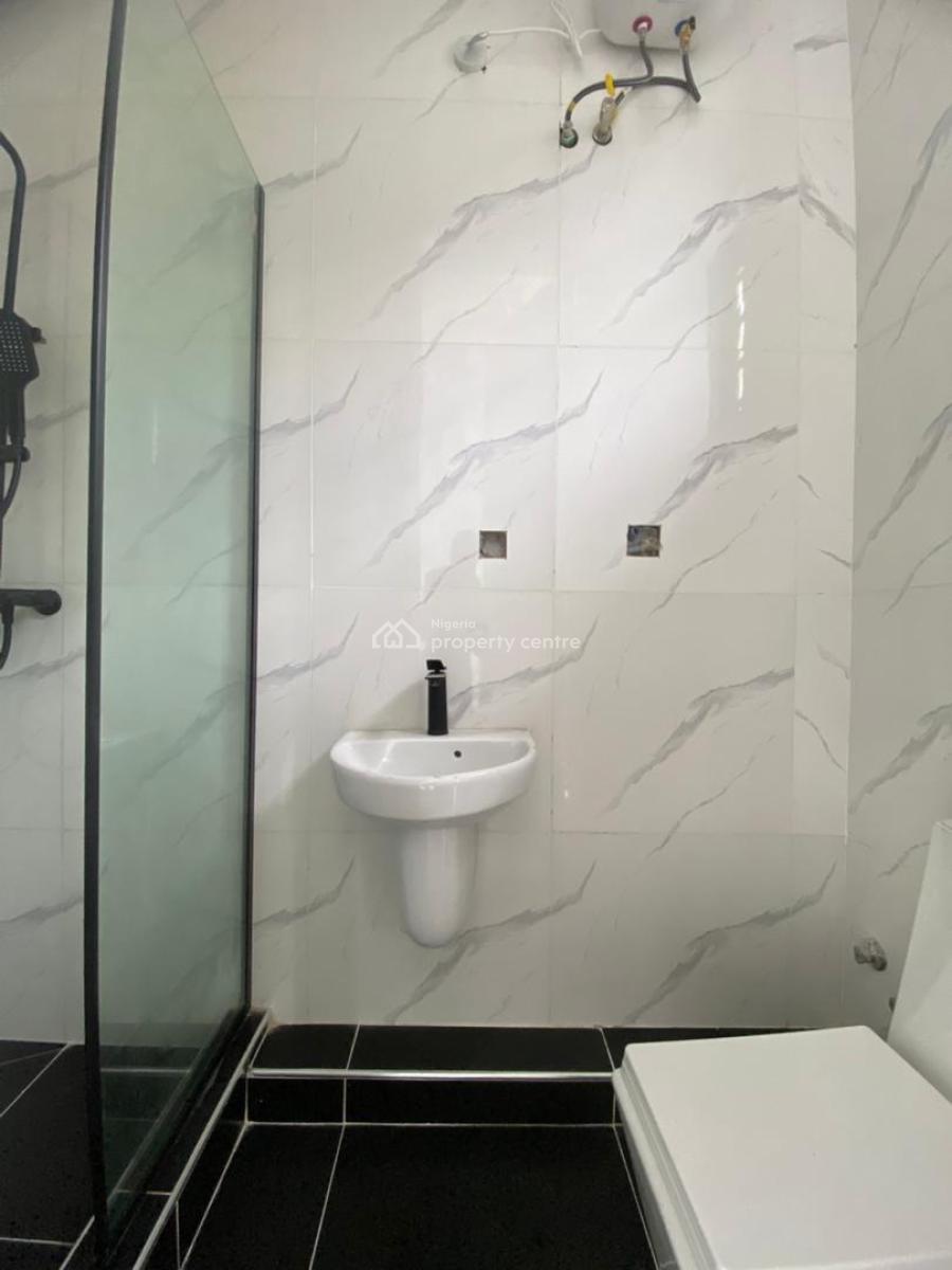 3 Bedroom Apartment with Bq, Freedom Way, Lekki Phase 1, Lekki, Lagos, Flat / Apartment for Sale