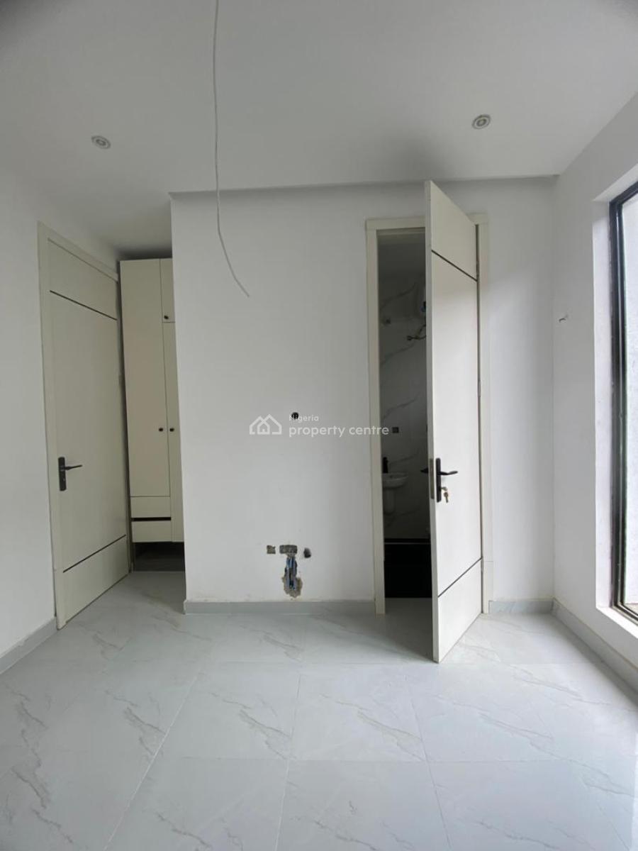 3 Bedroom Apartment with Bq, Freedom Way, Lekki Phase 1, Lekki, Lagos, Flat / Apartment for Sale