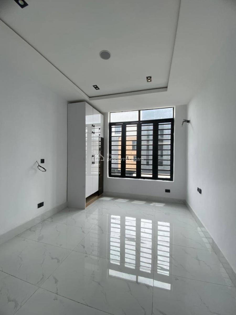 2 Bedroom Apartment, Freedom Way, Lekki Phase 1, Lekki, Lagos, Flat / Apartment for Sale