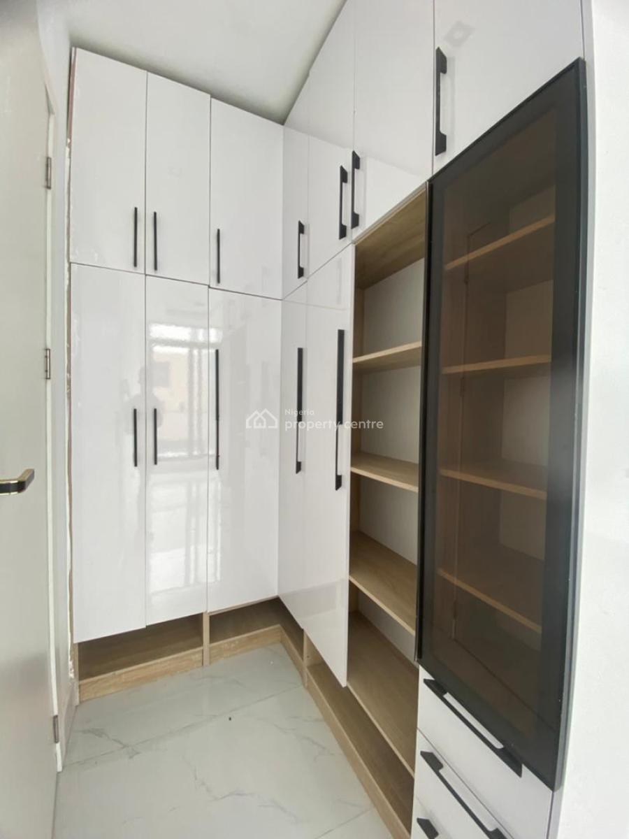2 Bedroom Apartment, Freedom Way, Lekki Phase 1, Lekki, Lagos, Flat / Apartment for Sale