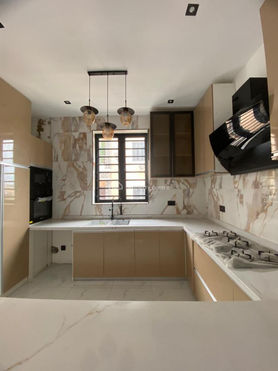 2 Bedroom Apartment, Freedom Way, Lekki Phase 1, Lekki, Lagos, Flat / Apartment for Sale