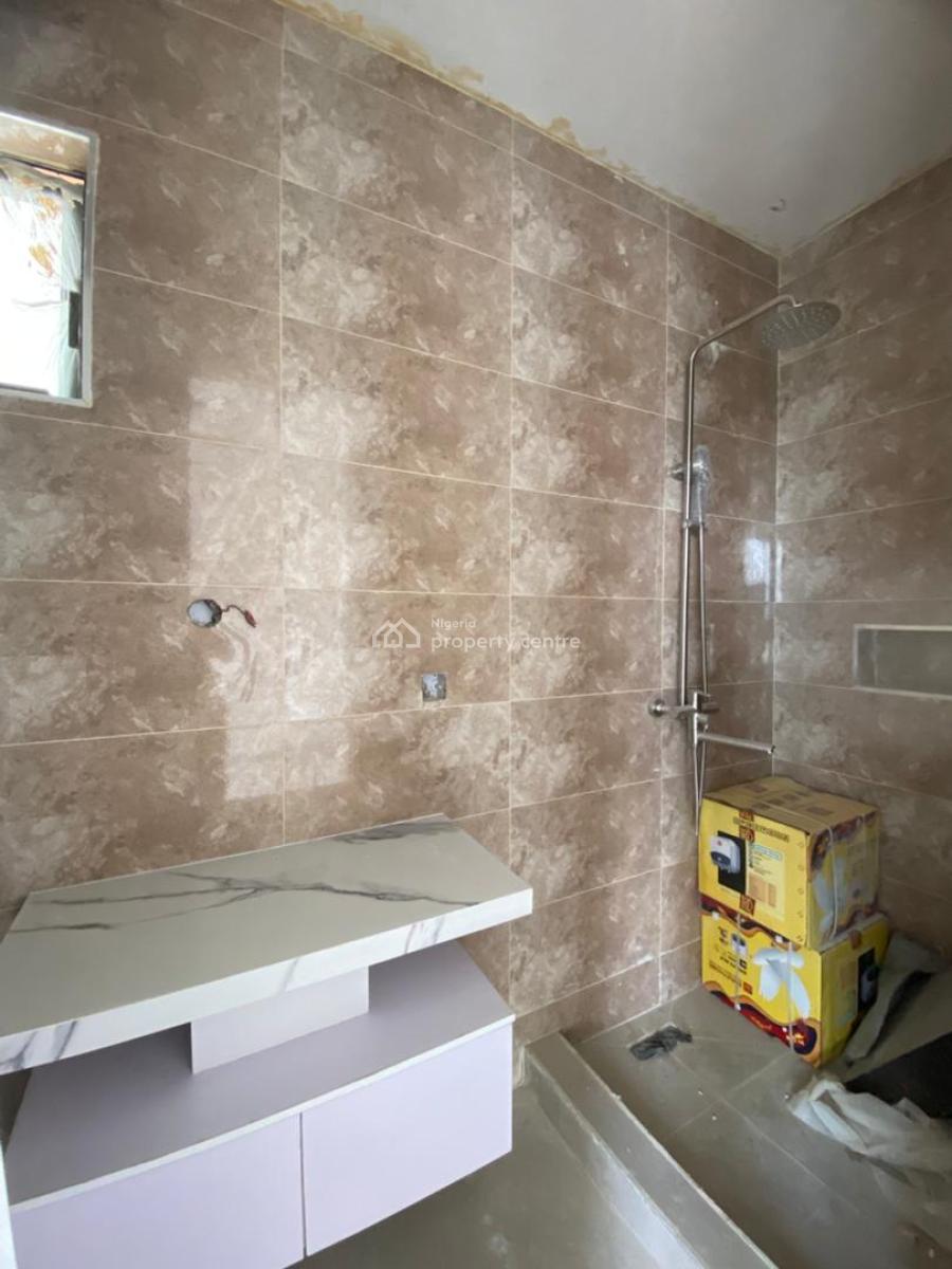 2 Bedroom Apartment with Bq, Freedom Way, Lekki Phase 1, Lekki, Lagos, Flat / Apartment for Sale