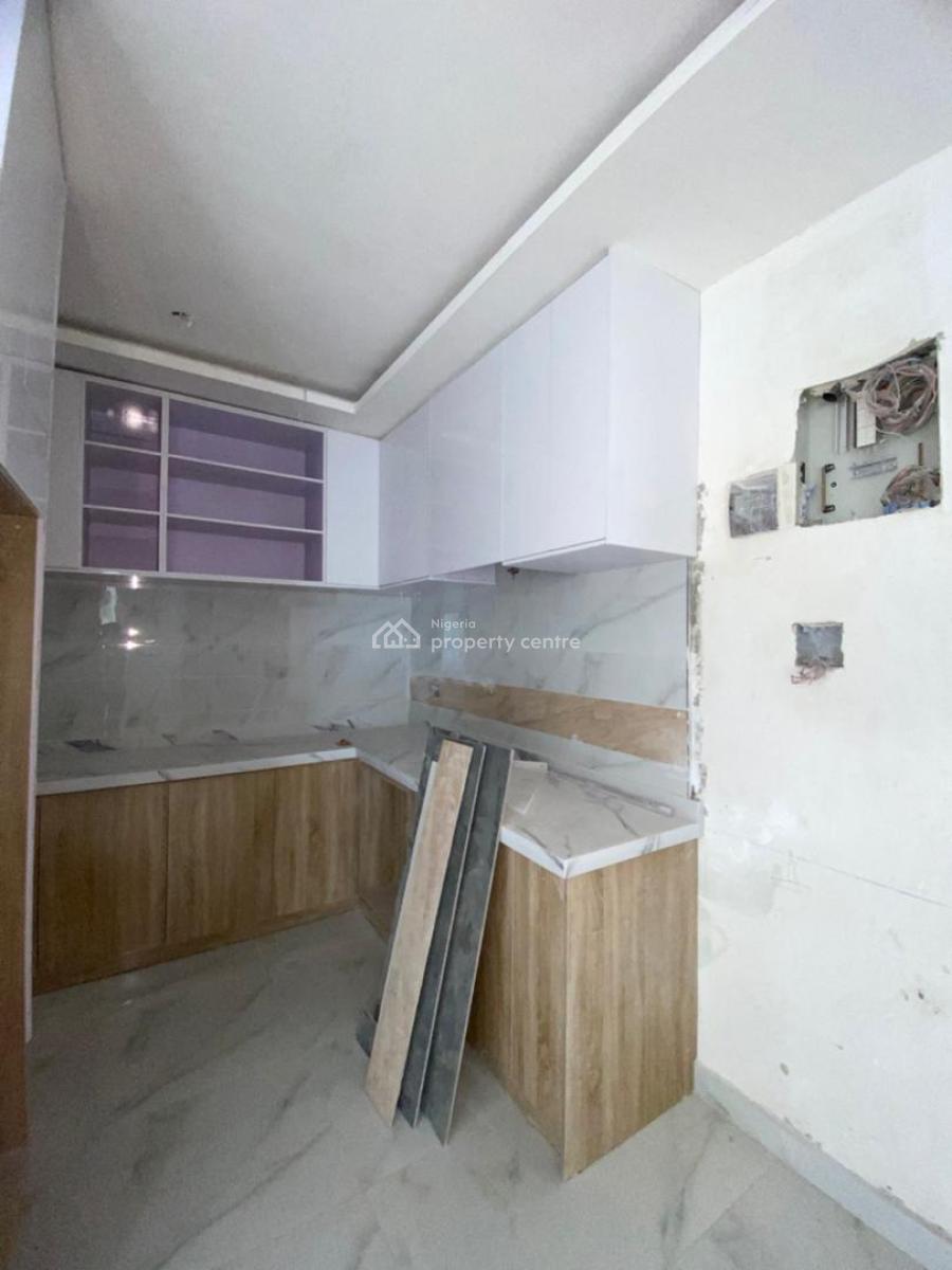 2 Bedroom Apartment with Bq, Freedom Way, Lekki Phase 1, Lekki, Lagos, Flat / Apartment for Sale