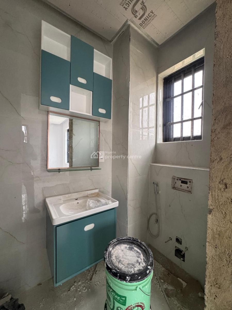 Pay & Pack in Unbeatable Offer of 3 Bedroom Apartment with a Bq, Ikoyi, Lagos, Flat / Apartment for Sale