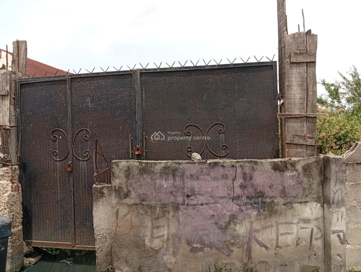 Half Plot of Land, Off Oshiforlarin Street, Akoka, Yaba, Lagos, Residential Land for Sale