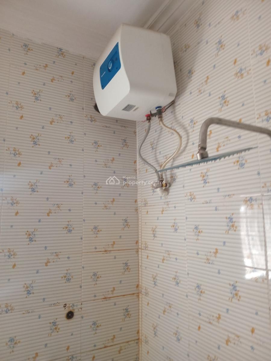 Suger Land  2bd Flat, Adekunle By Third Mainland Bridge, Adekunle, Yaba, Lagos, Flat / Apartment for Rent